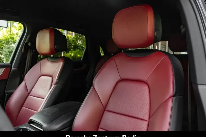 Porsche Cayenne din 2023 cu 34.416 km - oferta POR249608 - foto 9