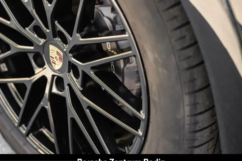Porsche Cayenne din 2023 cu 34.416 km - oferta POR249608 - foto 36