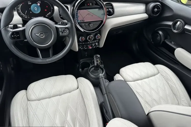 MINI Cooper S Cabrio din 2023 cu 12.450 km - oferta MIN249610 - foto 10