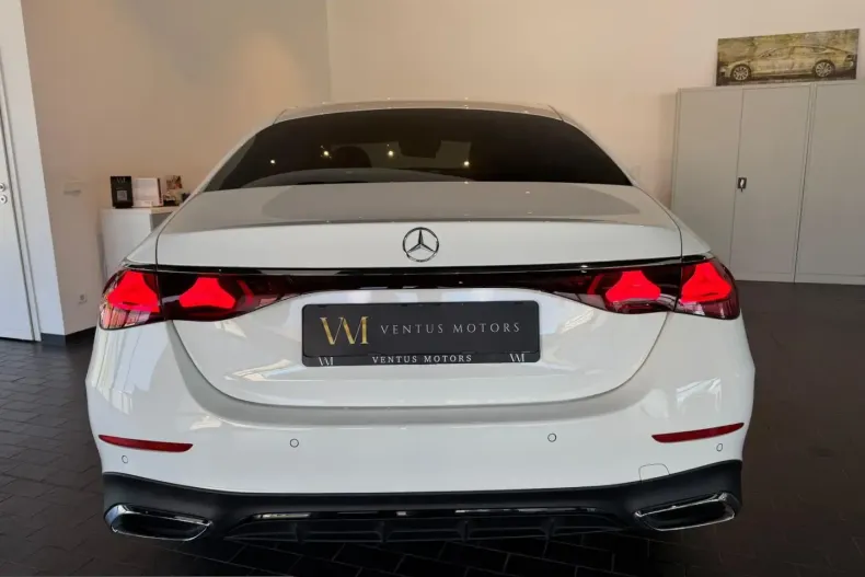 Mercedes-Benz E 220 (Clasa E) din 2024 cu 25.250 km - oferta MER249611 - foto 5
