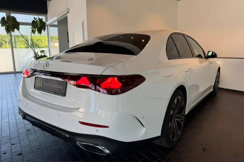 Mercedes-Benz E 220 (Clasa E) din 2024 cu 25.250 km - oferta MER249611 - foto 7