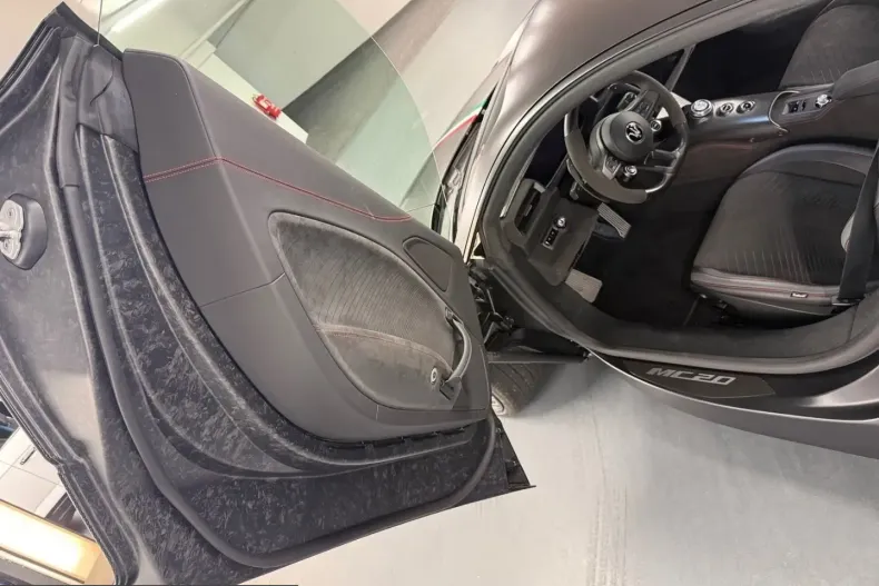 Maserati MC20 din 2022 cu 5.350 km - oferta MAS249620 - foto 19