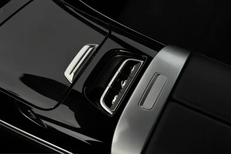 Mercedes-Benz CLE 180 (Clasa CLE) din 2025 cu 27.675 km - oferta MER249622 - foto 30