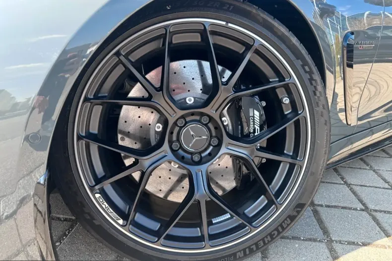 Mercedes-Benz AMG GT (Clasa GT) din 2025 cu 4.300 km - oferta MER249637 - foto 29