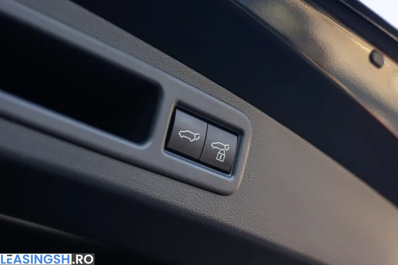 Lexus Seria RX din 2025 cu 27.900 km - oferta LEX249640 - foto 34