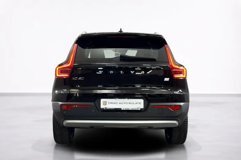 Volvo XC40 din 2023 cu 134.427 km - oferta VOL249646 - foto 4