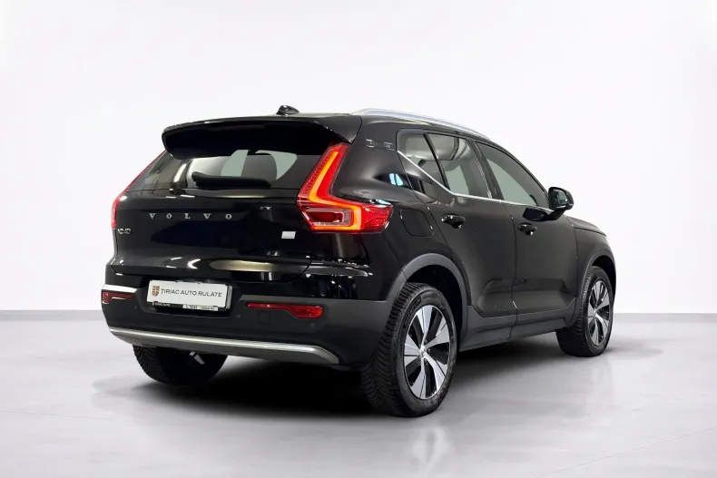 Volvo XC40 din 2023 cu 134.427 km - oferta VOL249646 - foto 5