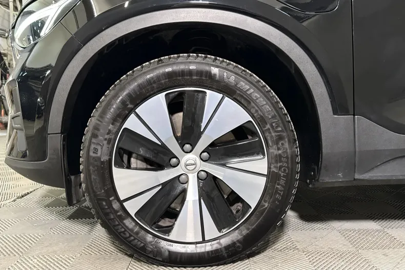 Volvo XC40 din 2023 cu 134.427 km - oferta VOL249646 - foto 13