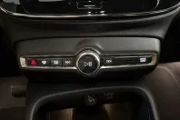 Volvo XC40 din 2023 cu 134.427 km - oferta VOL249646 - foto 17