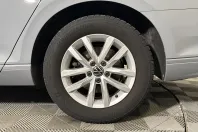 Volkswagen Passat din 2022 cu 34.814 km - oferta VOL249647 - foto 13