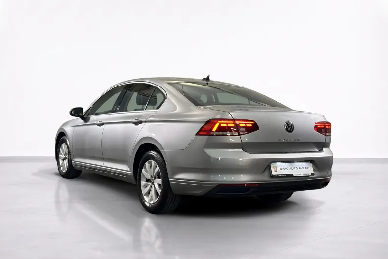 Volkswagen Passat din 2021 cu 93.275 km - oferta VOL249648 - foto 3