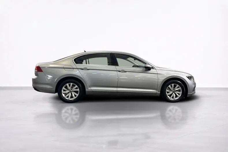 Volkswagen Passat din 2021 cu 93.275 km - oferta VOL249648 - foto 6