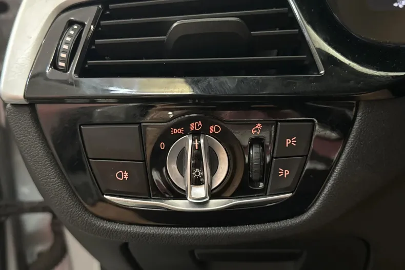 BMW 530 (Seria 5) din 2020 cu 107.297 km - oferta BMW249651 - foto 15