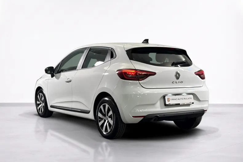 Renault Clio din 2023 cu 63.974 km - oferta REN249657 - foto 3