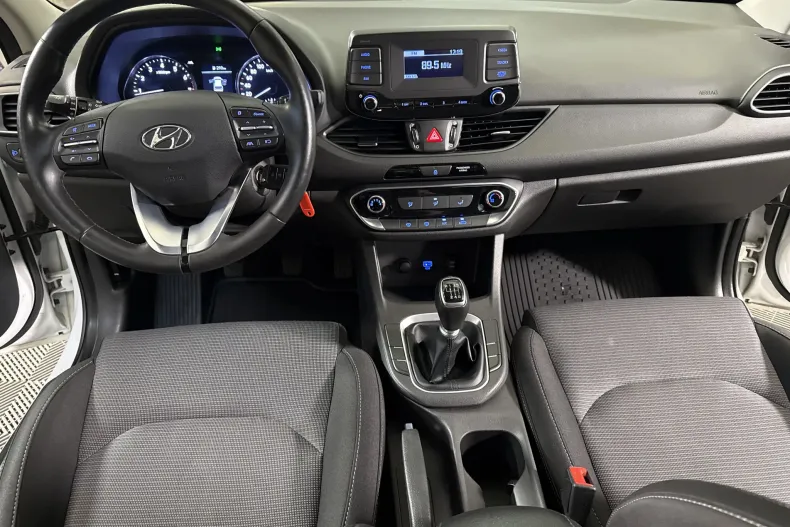 Hyundai i30 din 2022 cu 67.394 km - oferta HYU249658 - foto 9