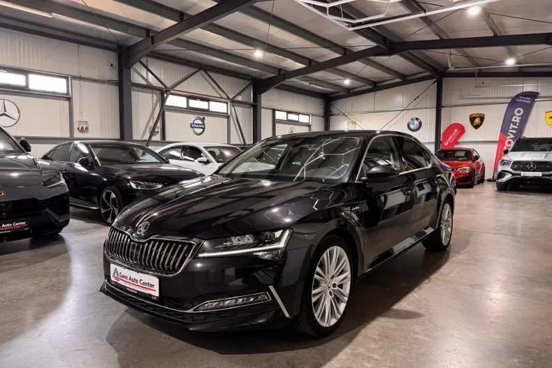 Skoda Superb din 2023 cu 88.801 km - oferta SKO249661 - foto 1