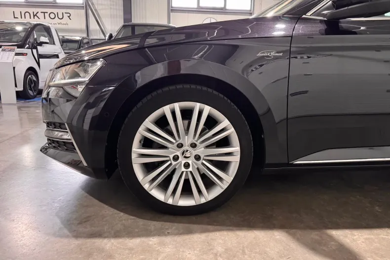 Skoda Superb din 2023 cu 88.801 km - oferta SKO249661 - foto 37
