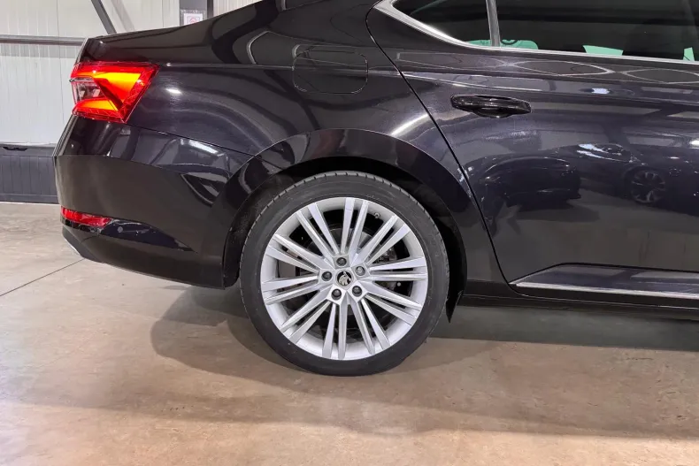 Skoda Superb din 2023 cu 88.801 km - oferta SKO249661 - foto 39