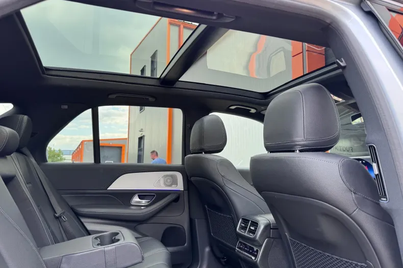 Mercedes-Benz GLE 450 (Clasa GLE) din 2024 cu 72.098 km - oferta MER249663 - foto 16