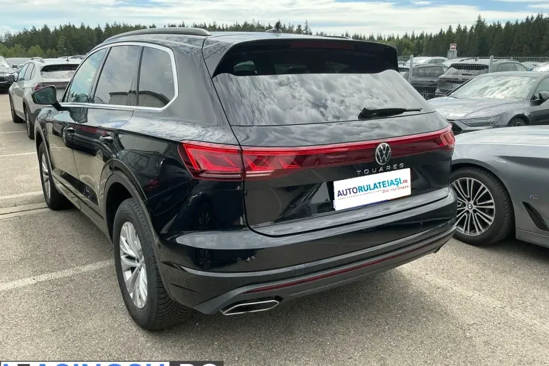 Volkswagen Touareg din 2025 cu 31.078 km - oferta VOL249682 - foto 2