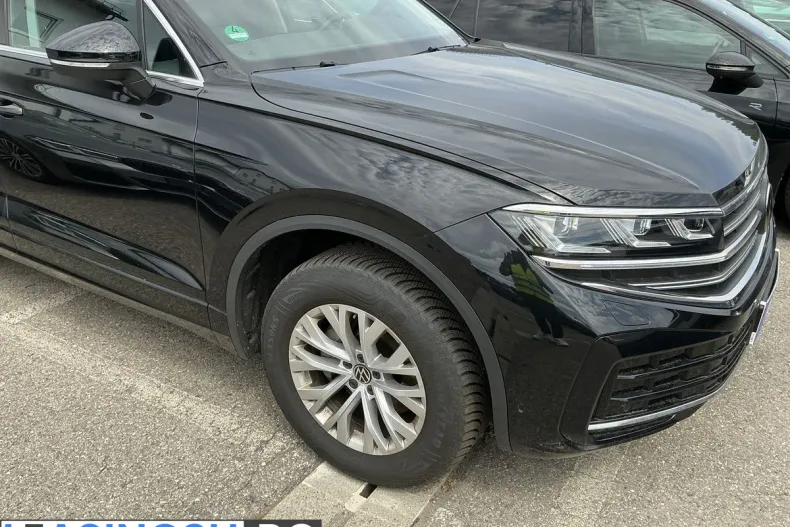 Volkswagen Touareg din 2025 cu 31.078 km - oferta VOL249682 - foto 6