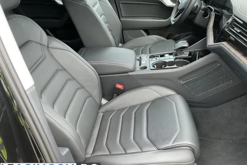Volkswagen Touareg din 2025 cu 31.078 km - oferta VOL249682 - foto 8
