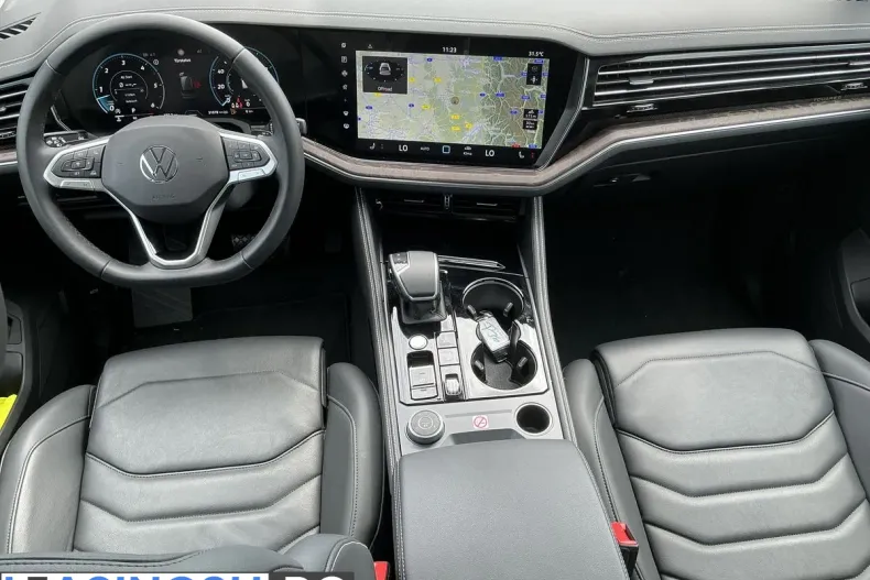 Volkswagen Touareg din 2025 cu 31.078 km - oferta VOL249682 - foto 10