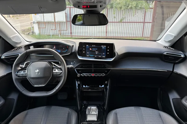 Peugeot 208 din 2023 cu 32.398 km - oferta PEU249700 - foto 3