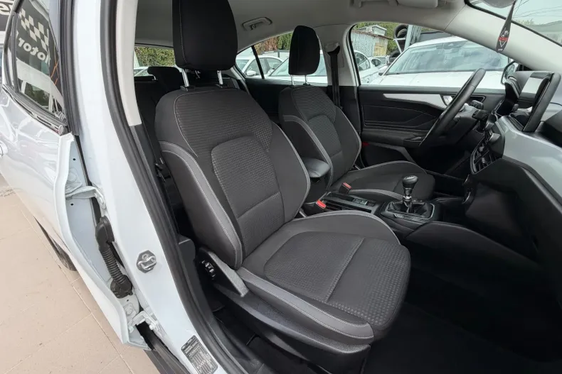 Ford Focus din 2021 cu 138.000 km - oferta FOR249702 - foto 18