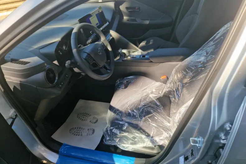Toyota C-HR din 2026 cu 4 km - oferta TOY249713 - foto 9