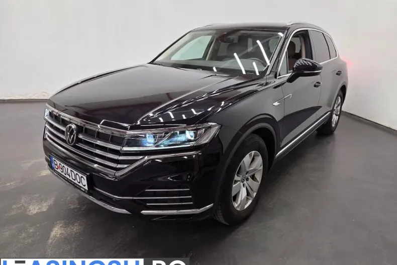 Volkswagen Touareg din 2021 cu 47.036 km - oferta VOL249717 - foto 1