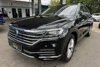 Volkswagen Touareg din 2021 cu 64.651 km - oferta VOL249718 - foto 1