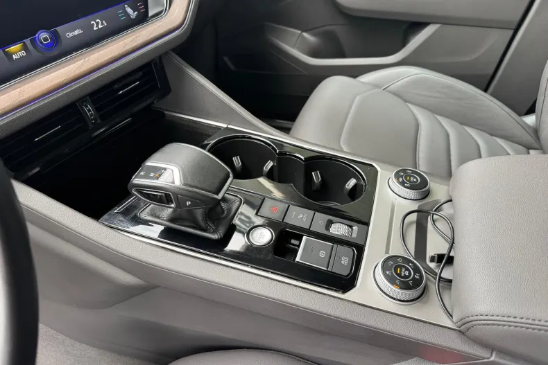 Volkswagen Touareg din 2021 cu 64.651 km - oferta VOL249718 - foto 21