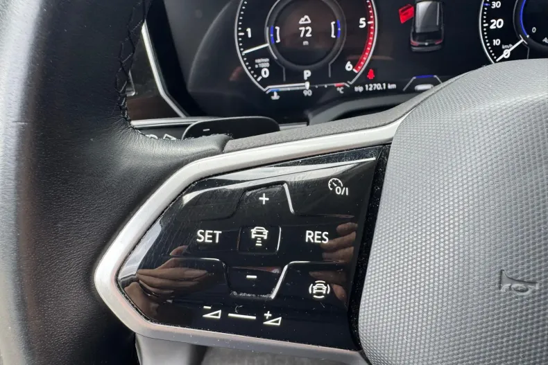 Volkswagen Touareg din 2021 cu 64.651 km - oferta VOL249718 - foto 23
