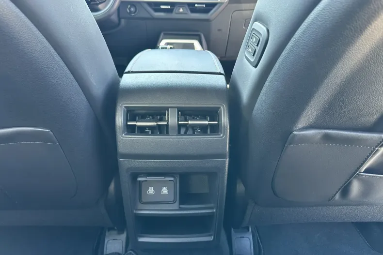 KGM Musso din 2025 cu 7.890 km - oferta KGM249733 - foto 16