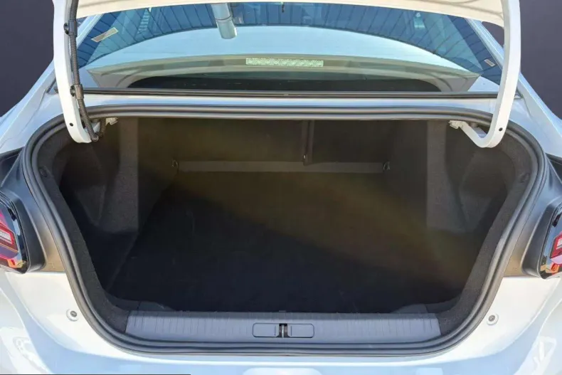 Citroën C4X din 2024 cu 2.540 km - oferta CIT249738 - foto 12