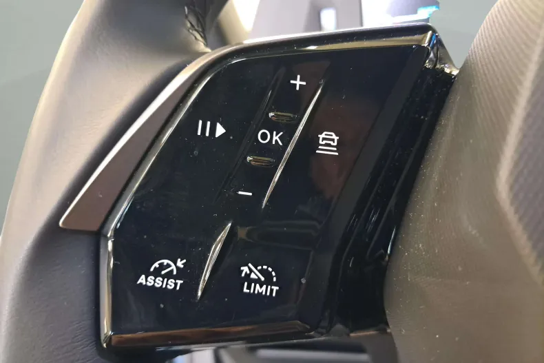 Peugeot 3008 din 2025 cu 3.988 km - oferta PEU249739 - foto 14