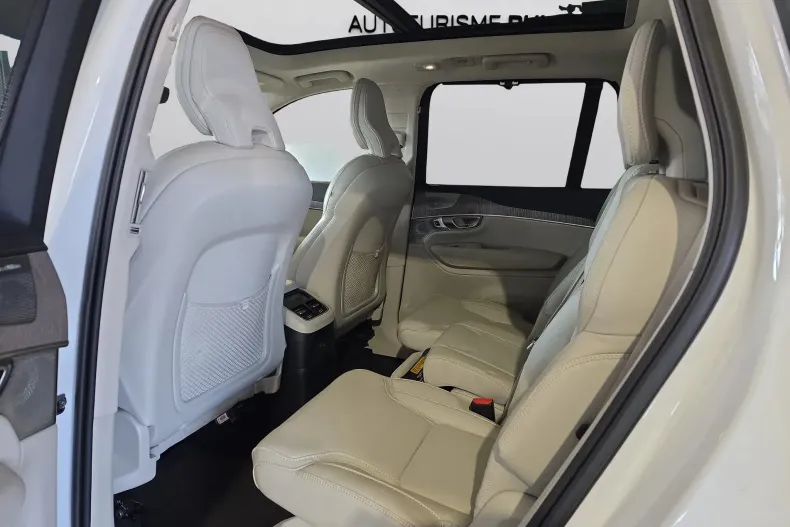 Volvo XC90 din 2022 cu 64.401 km - oferta VOL249743 - foto 12