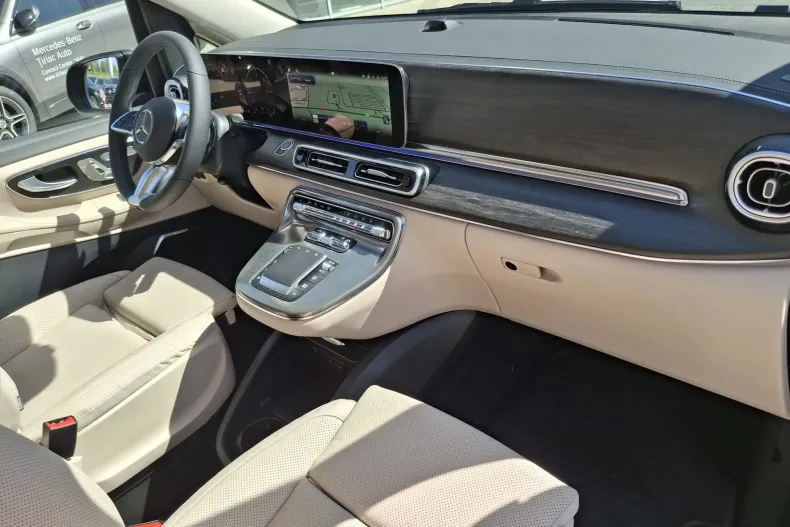 Mercedes-Benz V din 2025 cu 1.500 km - oferta MER249770 - foto 11