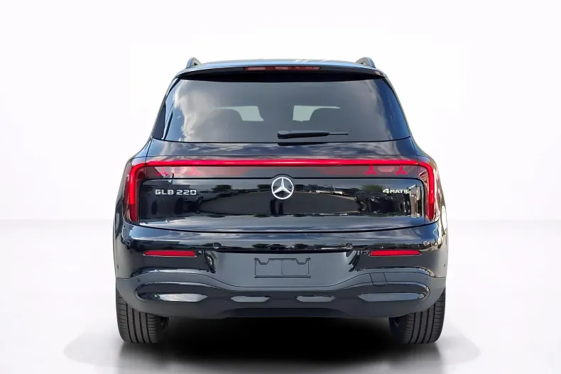 Mercedes-Benz GLB 220 (Clasa GLB) din 2026 cu 3.000 km - oferta MER249771 - foto 4