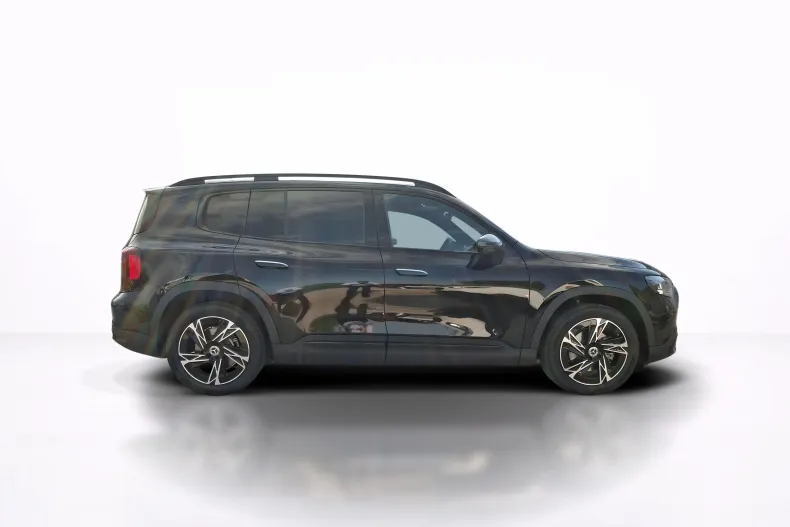Mercedes-Benz GLB 220 (Clasa GLB) din 2026 cu 3.000 km - oferta MER249771 - foto 6