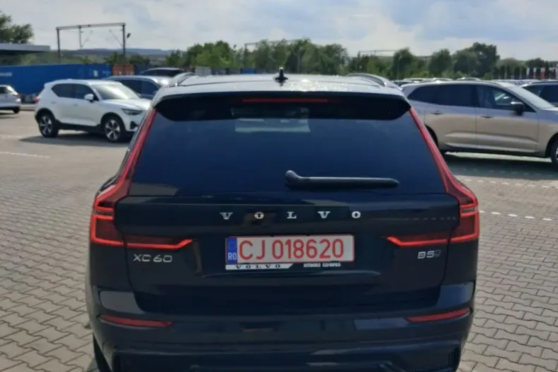 Volvo XC60 din 2026 cu 2.700 km - oferta VOL249773 - foto 5