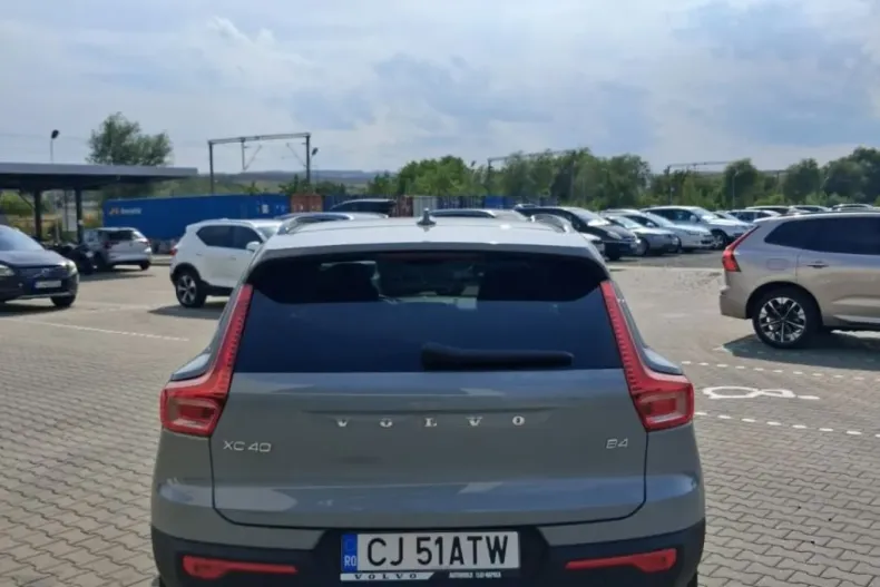Volvo XC40 din 2026 cu 1 km - oferta VOL249774 - foto 8