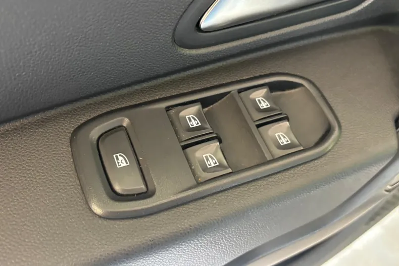 Dacia Duster din 2020 cu 149.298 km - oferta DAC249776 - foto 24