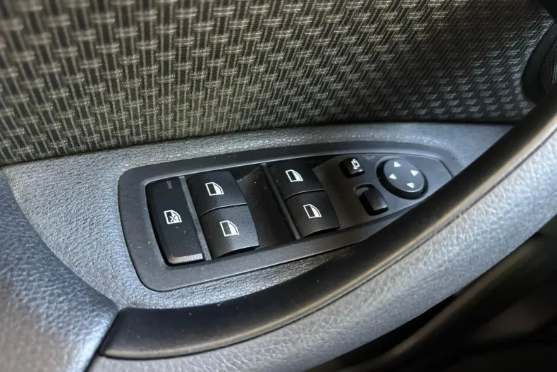BMW X1 (Seria X) din 2021 cu 98.000 km - oferta BMW249778 - foto 32
