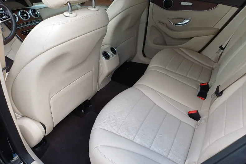 Mercedes-Benz GLC 220 (Clasa GLC) din 2020 cu 153.990 km - oferta MER249785 - foto 10