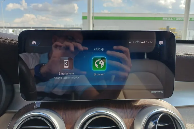 Mercedes-Benz GLC 220 (Clasa GLC) din 2020 cu 153.990 km - oferta MER249785 - foto 17