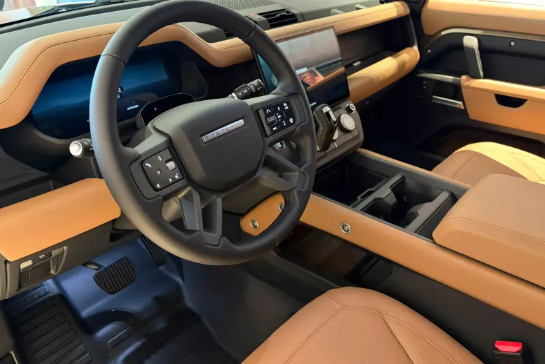 Land Rover Defender din 2026 cu 30 km - oferta LAN249787 - foto 4
