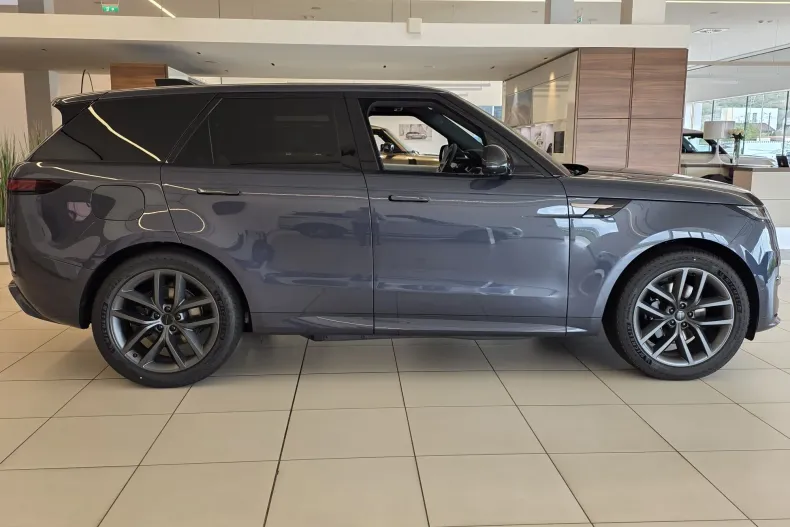 Land Rover Range Rover Sport din 2026 cu 40 km - oferta LAN249789 - foto 3