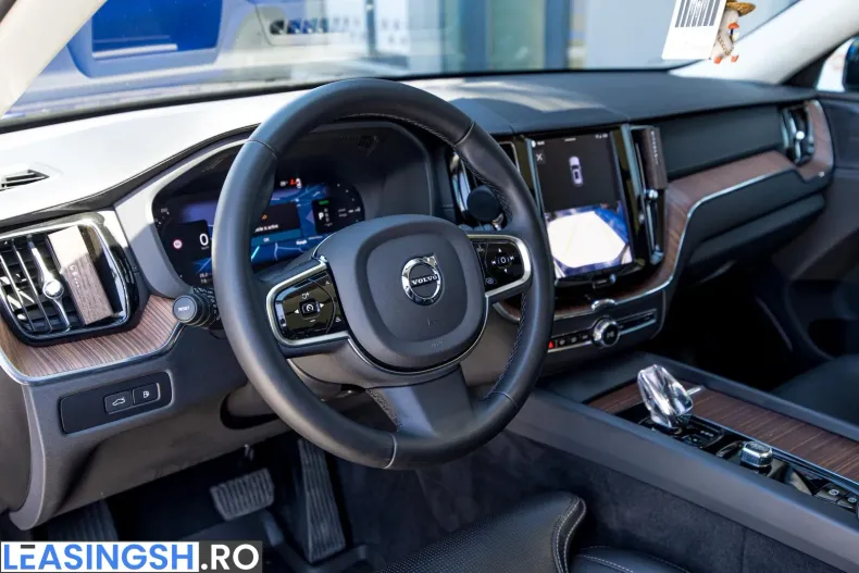Volvo XC60 din 2024 cu 53.292 km - oferta VOL249793 - foto 12